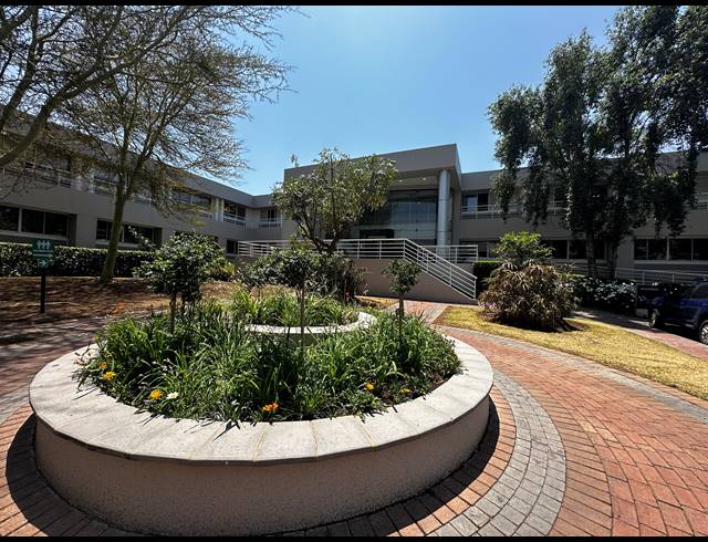 686M² OFFICE TO LET IN WOODMEAD